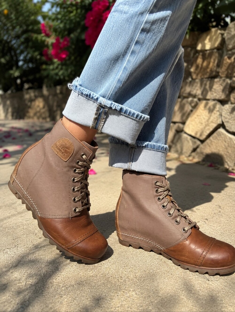 Sorel Lace-Up Canvas & Leather Wedge Boots – Women's Size 9 - Picture 2 of 8
